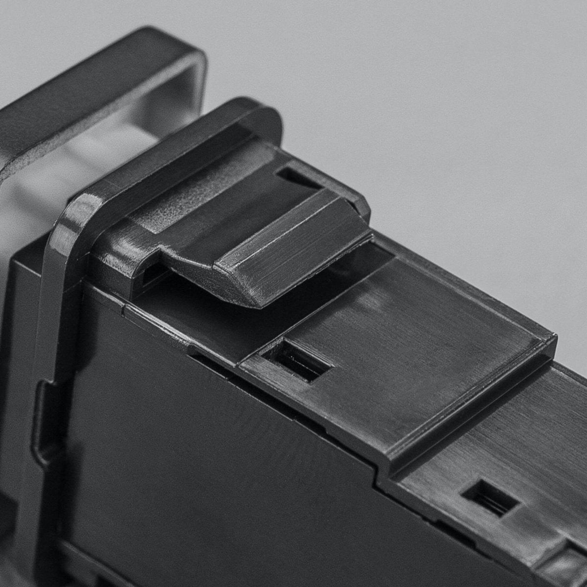 STEDI Short Type Push Switch to suit Toyota, Mitsubishi & Suzuki 